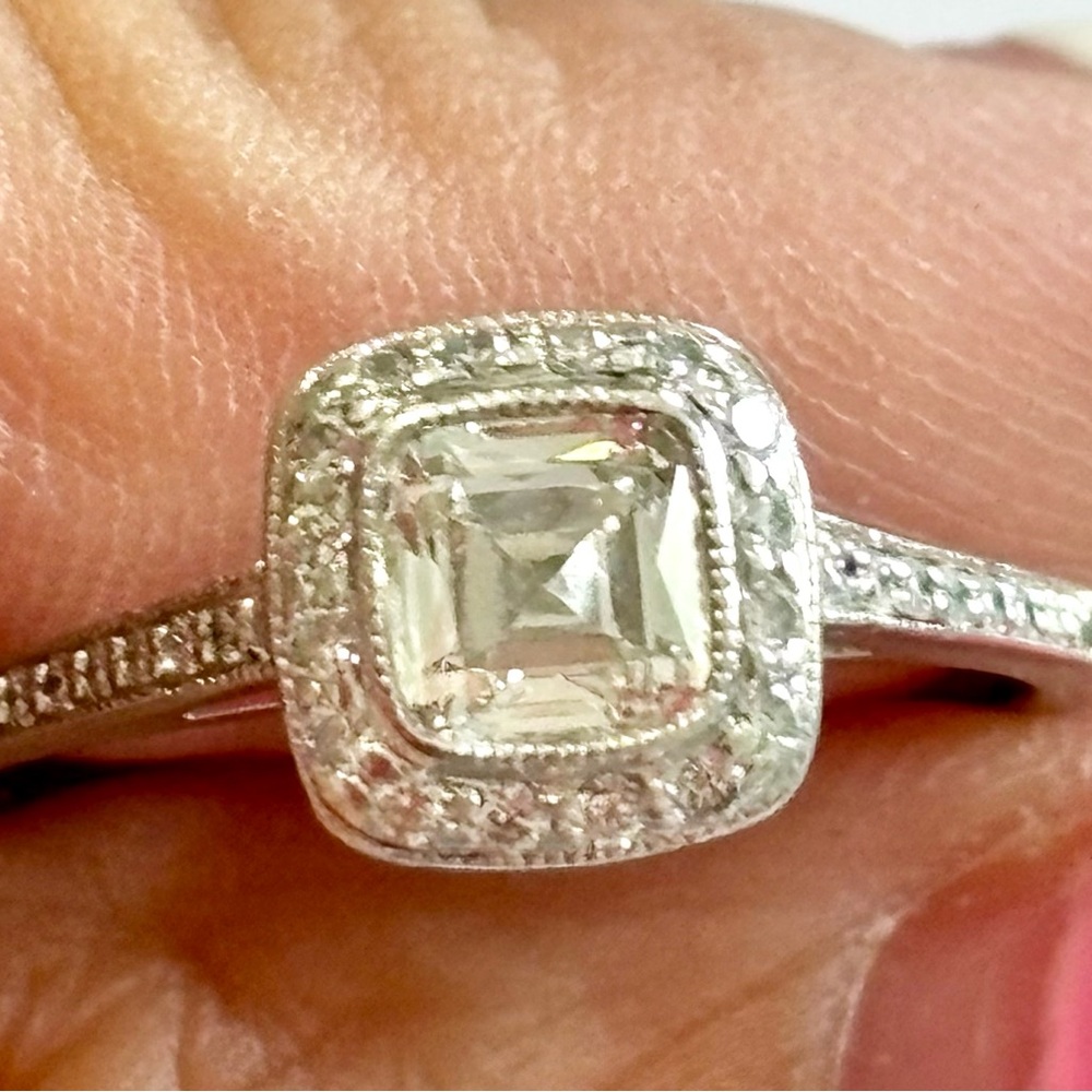 TIFFANY & CO PLATINUM LEGACY .79CT ENGAGEMENT DIAMOND RING WITH PAPERS AND BOX